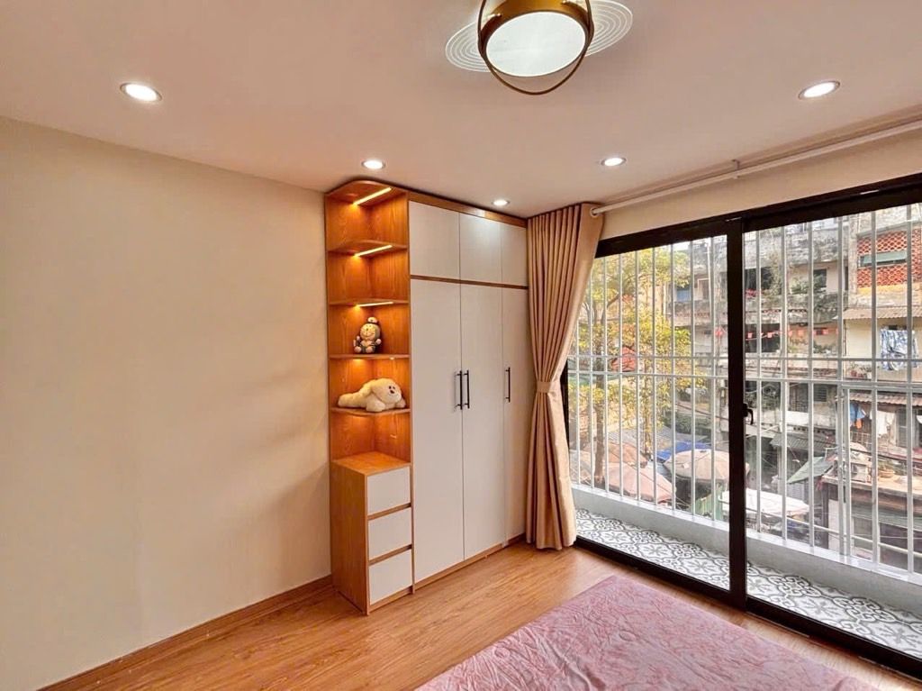 Bán nhà Phương Mai - diện tích 28,6m2 1 tầng - Căn hộ đẹp như chung cư - giá 4,8 tỷ