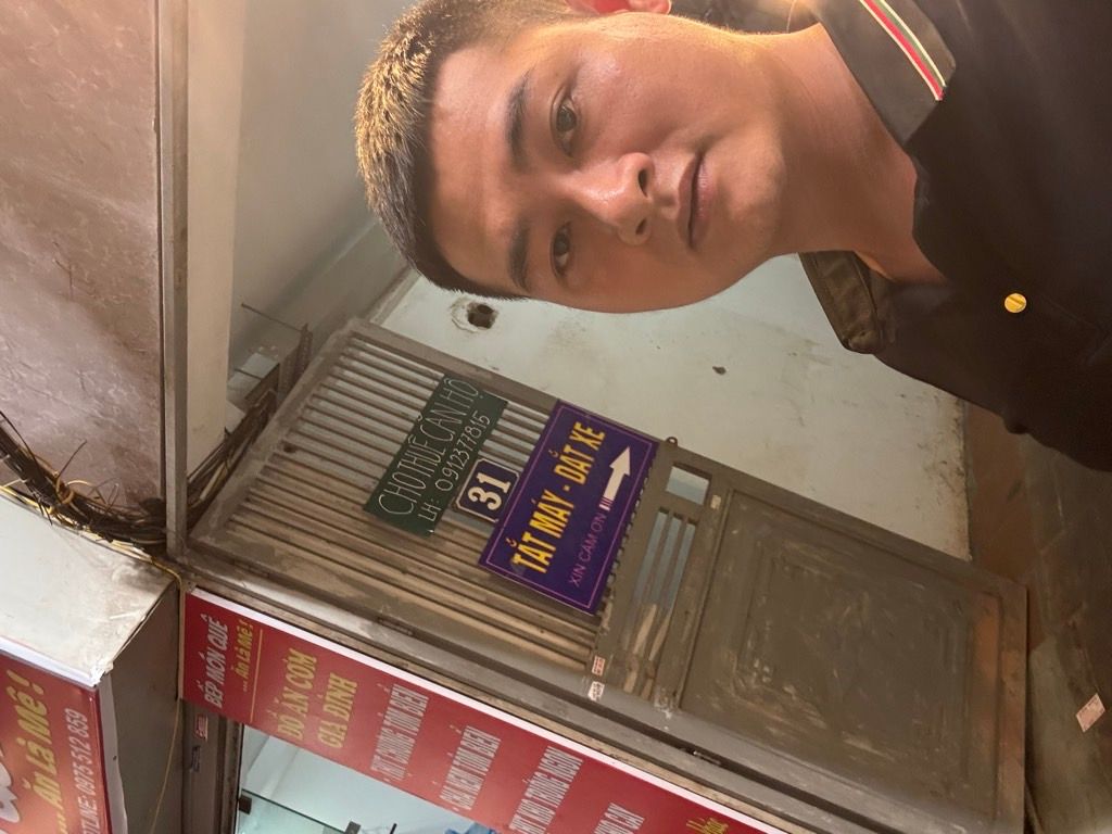 Bán nhà Chùa Láng - diện tích 32m2 4 tầng - căn hộ chung cư mi ni - giá 1,37 tỷ