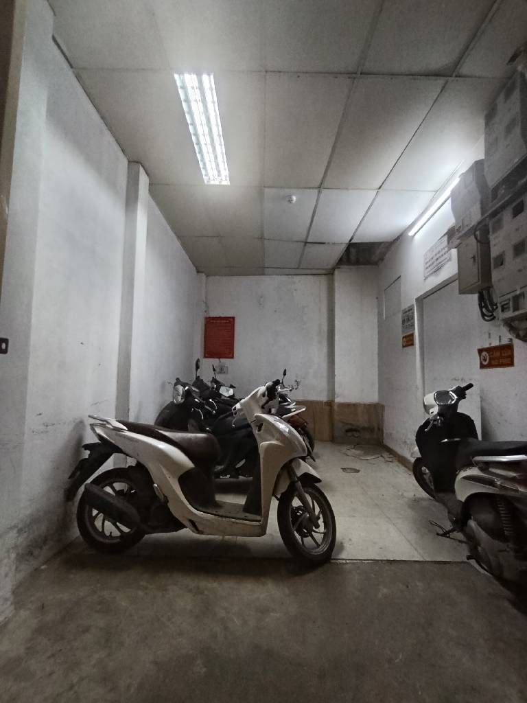 Bán nhà Giảng Võ - diện tích 36m2 3 tầng - Căn hộ chung cư full nội thất - giá 2 tỷ