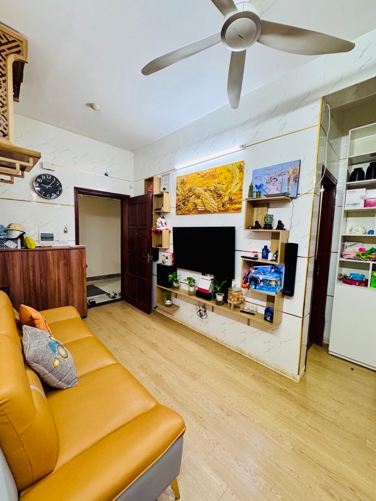 Bán nhà Nguyễn Xiển - diện tích 65m2 17 tầng - Cực hiếm - giá 4,7 tỷ