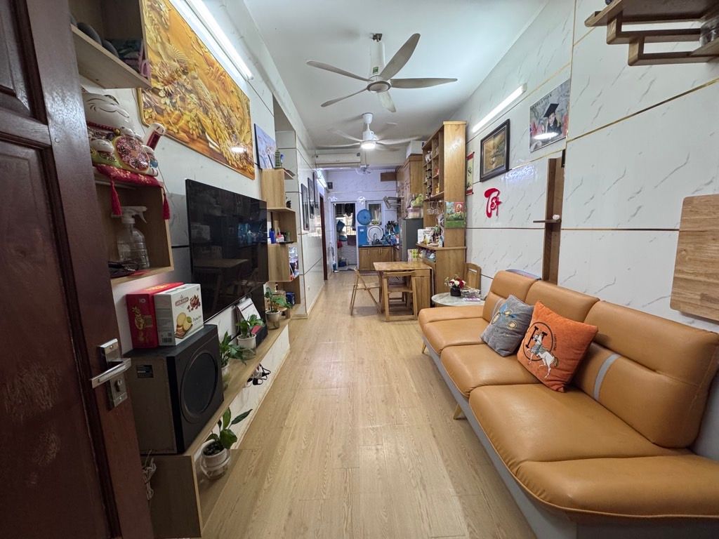 Bán nhà Nguyễn Xiển - diện tích 65m2 17 tầng - Cực hiếm - giá 4,7 tỷ