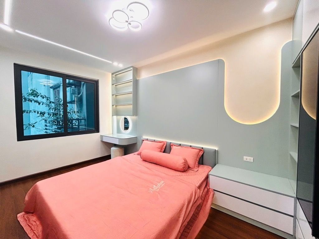 Bán nhà Quan Nhân - diện tích 33m2 4 tầng - 2 mặt thoáng - giá 7,9 tỷ