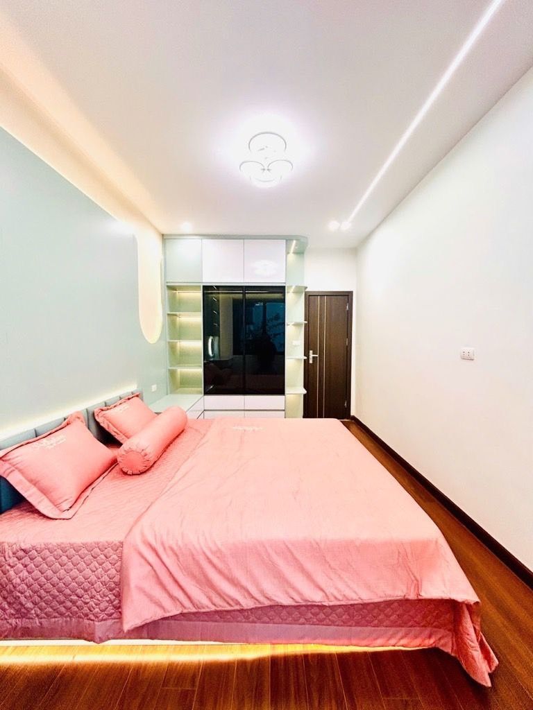 Bán nhà Quan Nhân - diện tích 33m2 4 tầng - 2 mặt thoáng - giá 7,9 tỷ