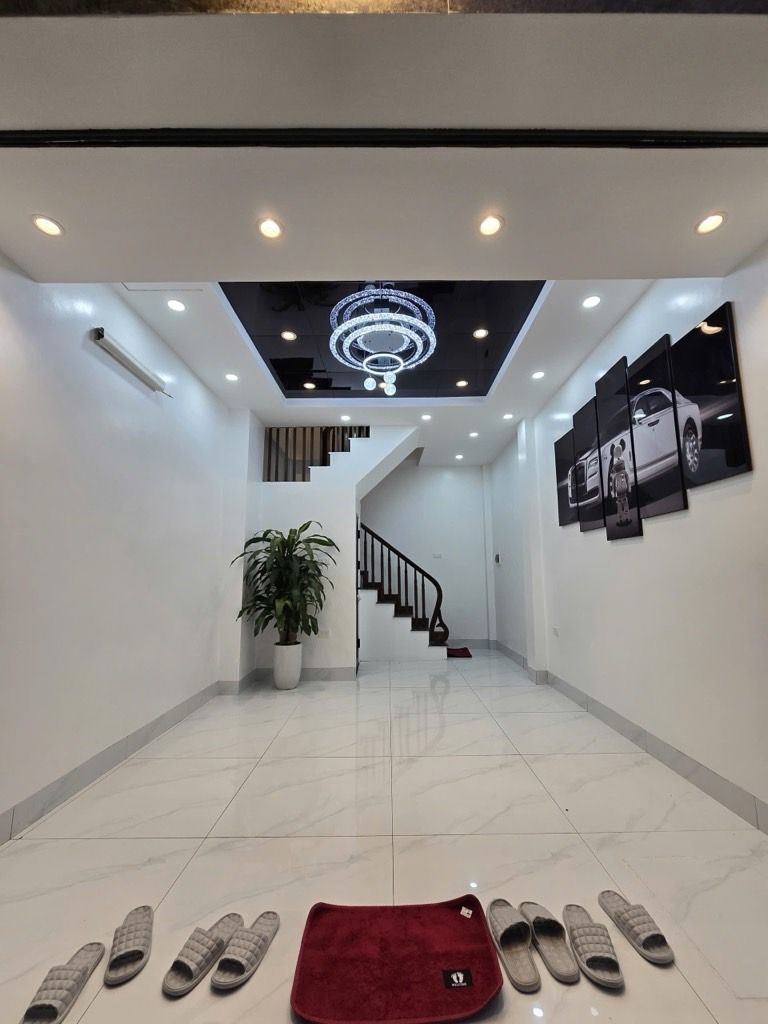 Bán nhà Giáp Nhị - diện tích 20m2 4 tầng - Lô góc, ô tô dừng đỗ ngày đêm - giá 8,6 tỷ
