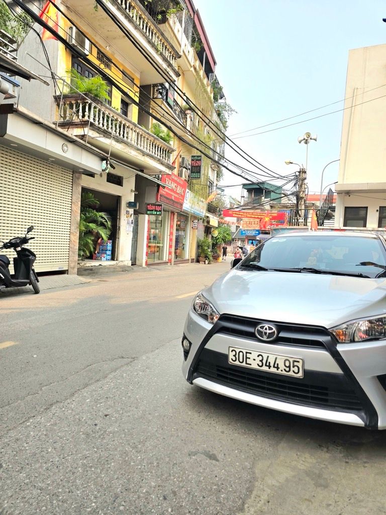 Bán nhà Giáp Nhị - diện tích 20m2 4 tầng - Lô góc, ô tô dừng đỗ ngày đêm - giá 8,6 tỷ