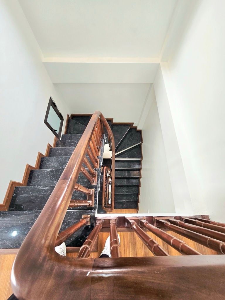 Bán nhà Giáp Nhị - diện tích 20m2 4 tầng - Lô góc, ô tô dừng đỗ ngày đêm - giá 8,6 tỷ