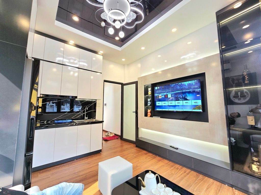 Bán nhà Giáp Nhị - diện tích 20m2 4 tầng - Lô góc, ô tô dừng đỗ ngày đêm - giá 8,6 tỷ