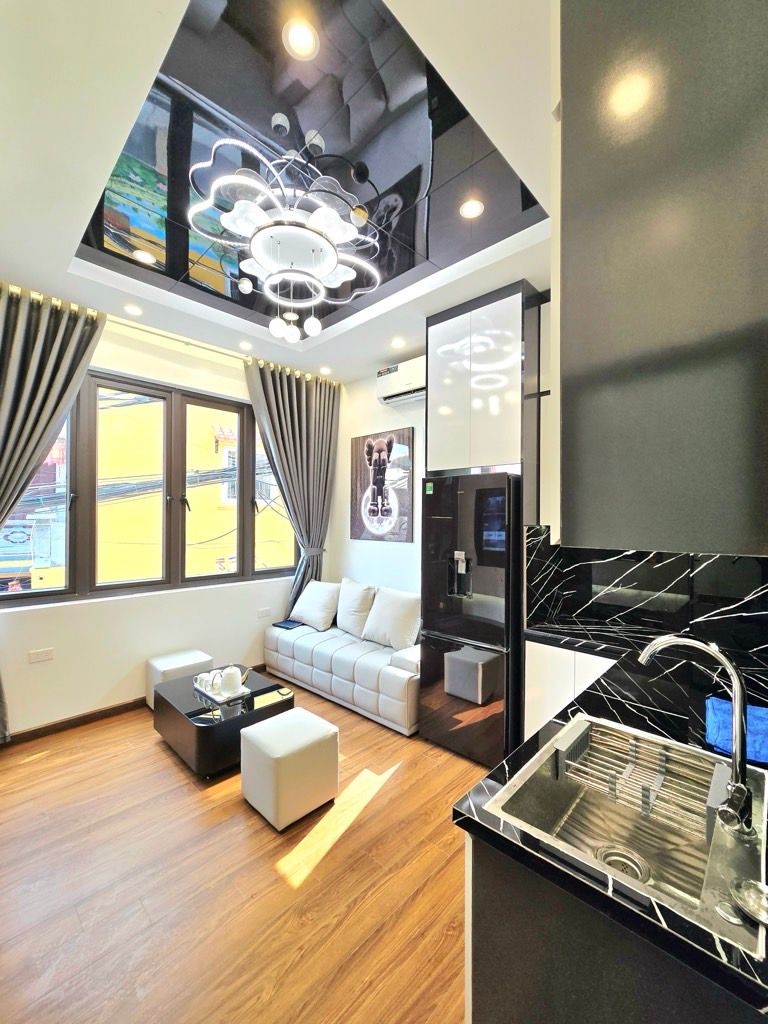 Bán nhà Giáp Nhị - diện tích 20m2 4 tầng - Lô góc, ô tô dừng đỗ ngày đêm - giá 8,6 tỷ