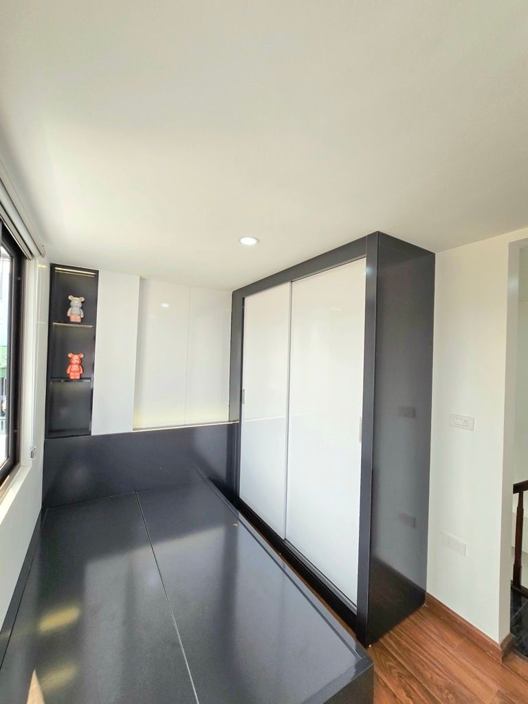 Bán nhà Giáp Nhị - diện tích 20m2 4 tầng - Lô góc, ô tô dừng đỗ ngày đêm - giá 8,6 tỷ