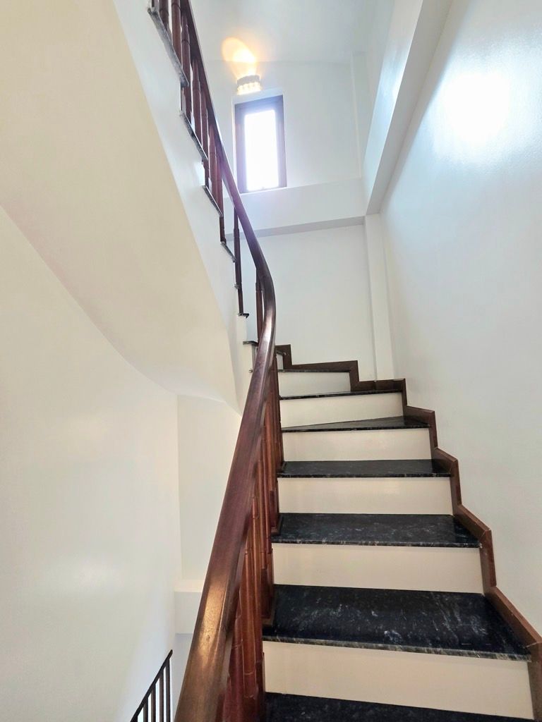 Bán nhà Giáp Nhị - diện tích 20m2 4 tầng - Lô góc, ô tô dừng đỗ ngày đêm - giá 8,6 tỷ