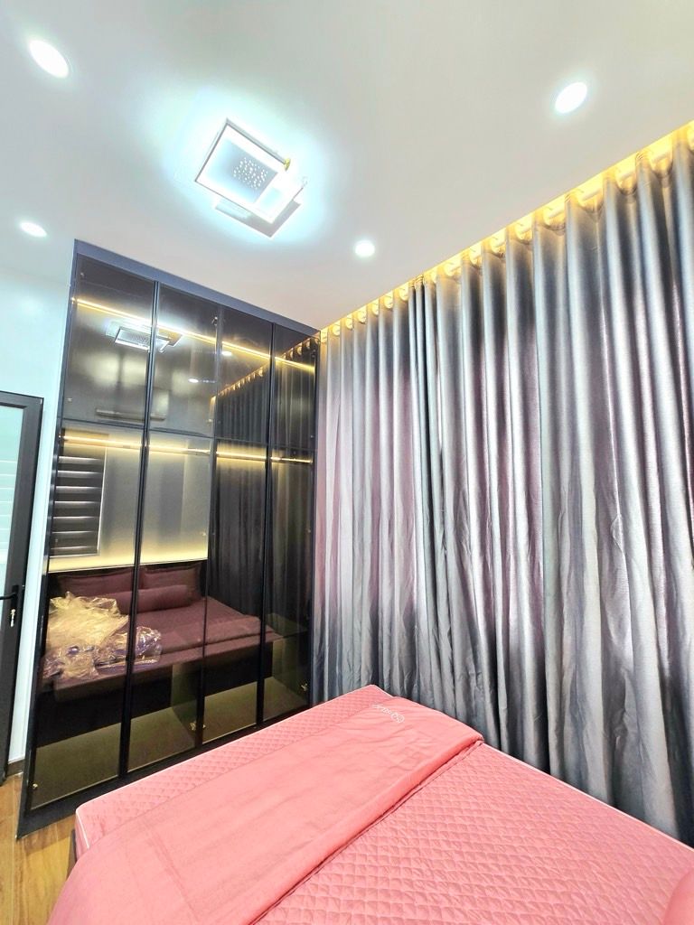 Bán nhà Giáp Nhị - diện tích 20m2 4 tầng - Lô góc, ô tô dừng đỗ ngày đêm - giá 8,6 tỷ