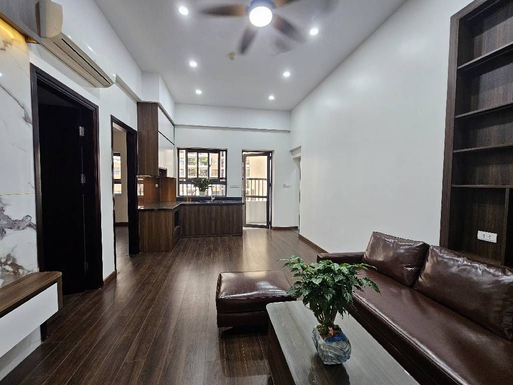 Bán nhà Hoàng Đạo Thành - diện tích 57m2 10 tầng - Căn hộ chung cư tầng cao mới tinh - giá 4,96 tỷ