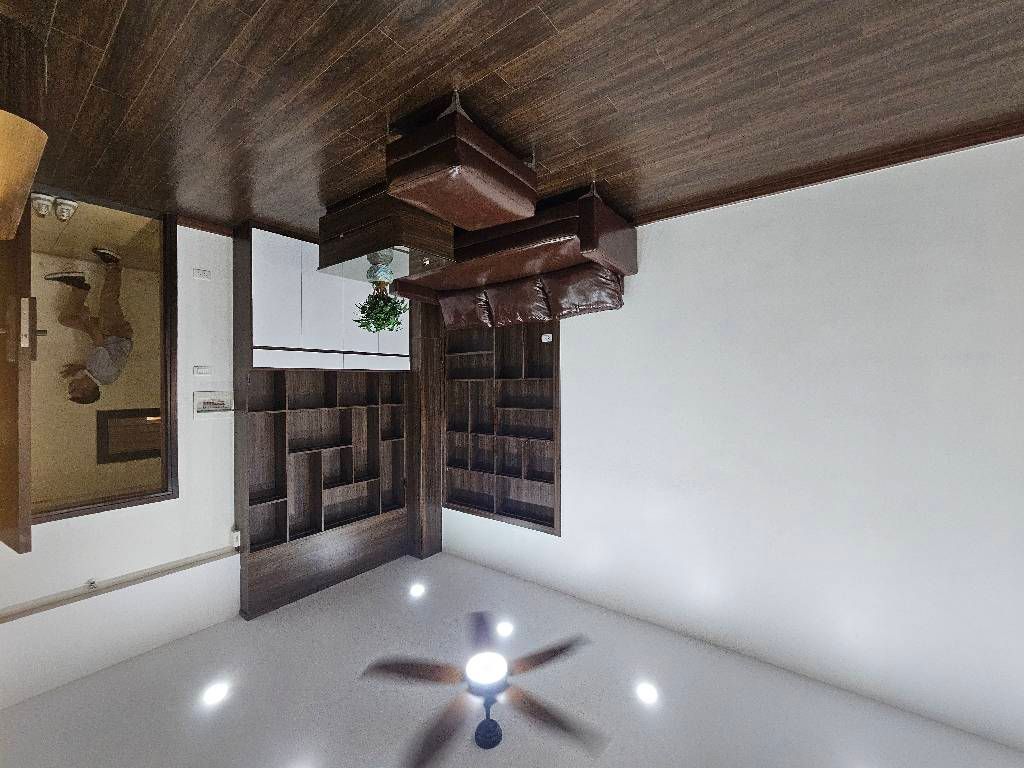 Bán nhà Hoàng Đạo Thành - diện tích 57m2 10 tầng - Căn hộ chung cư tầng cao mới tinh - giá 4,96 tỷ