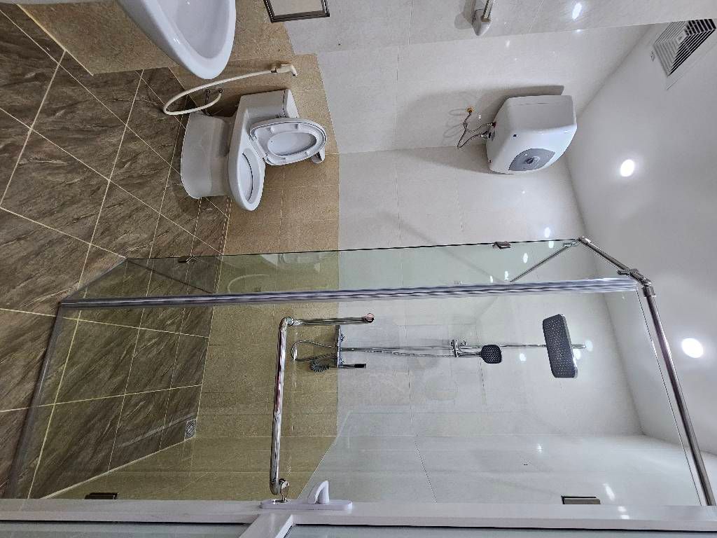 Bán nhà Hoàng Đạo Thành - diện tích 57m2 10 tầng - Căn hộ chung cư tầng cao mới tinh - giá 4,96 tỷ