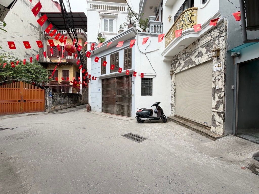 Bán nhà Đông Thiên - diện tích 36m2 5 tầng - Ô tô đỗ cửa - giá 11,9 tỷ