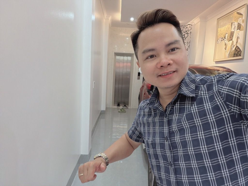 Bán nhà Đông Thiên - diện tích 36m2 5 tầng - Ô tô đỗ cửa - giá 11,9 tỷ