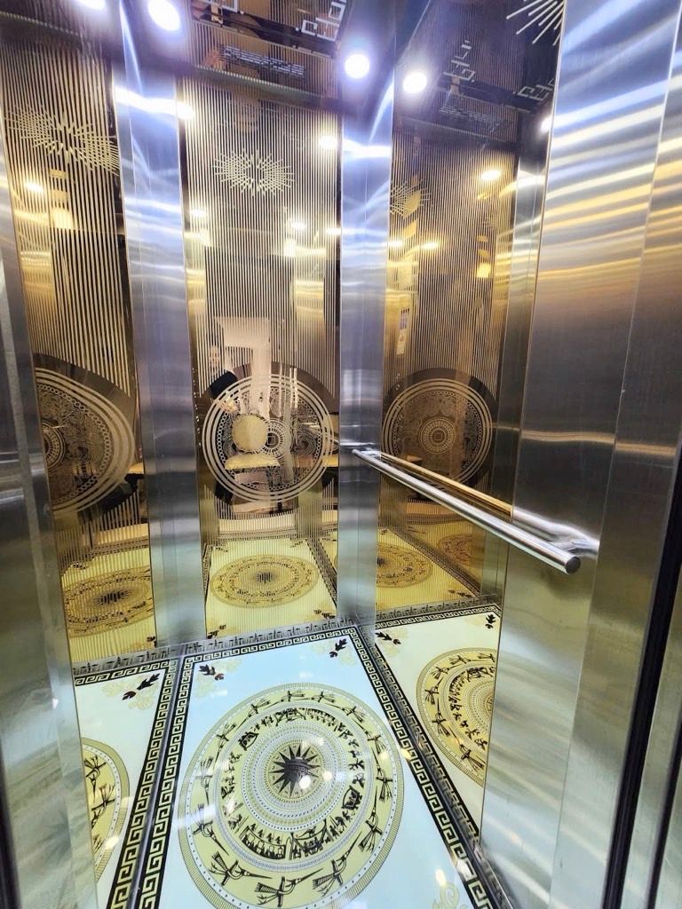 Bán nhà Đông Thiên - diện tích 36m2 5 tầng - Ô tô đỗ cửa - giá 11,9 tỷ