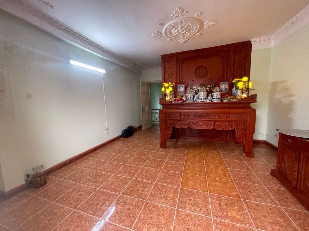 Bán nhà Nguyễn Phúc Lai - diện tích 46m2 6 tầng - ô tô tránh, ô tô vào nhà - giá 23 tỷ