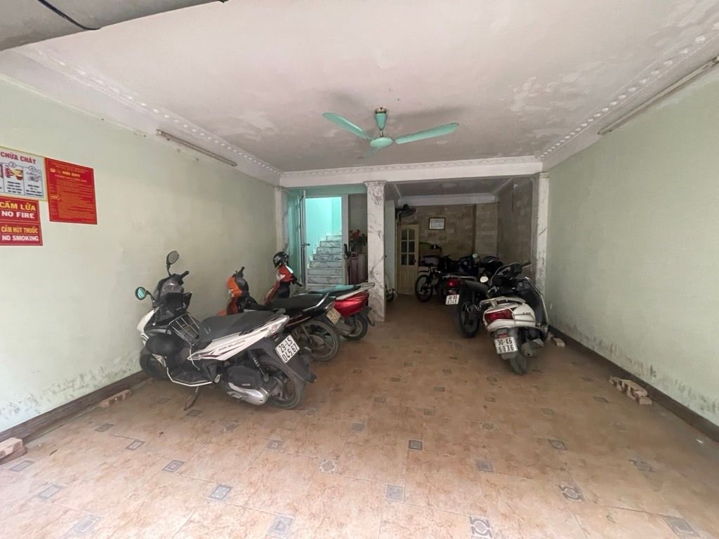 Bán nhà Nguyễn Phúc Lai - diện tích 46m2 6 tầng - ô tô tránh, ô tô vào nhà - giá 23 tỷ