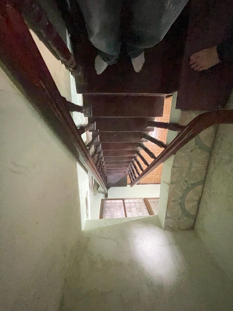 Bán nhà Nguyễn Phúc Lai - diện tích 46m2 6 tầng - ô tô tránh, ô tô vào nhà - giá 23 tỷ