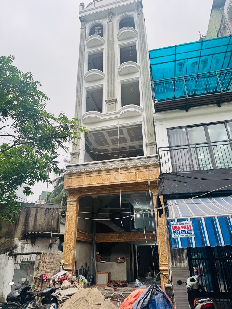 Bán nhà Nguyễn Khoái - diện tích 63m2 7 tầng - Ô tô tránh đỗ - giá 19 tỷ