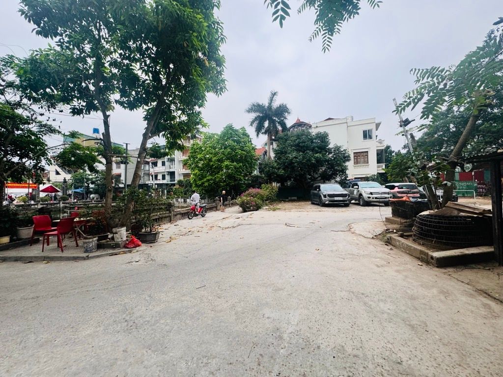 Bán nhà Nguyễn Khoái - diện tích 63m2 7 tầng - Ô tô tránh đỗ - giá 19 tỷ