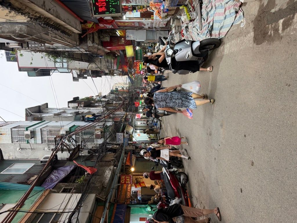 Bán nhà Vĩnh Hồ - diện tích 31m2 4 tầng - Mặt phố - giá 14,9 tỷ