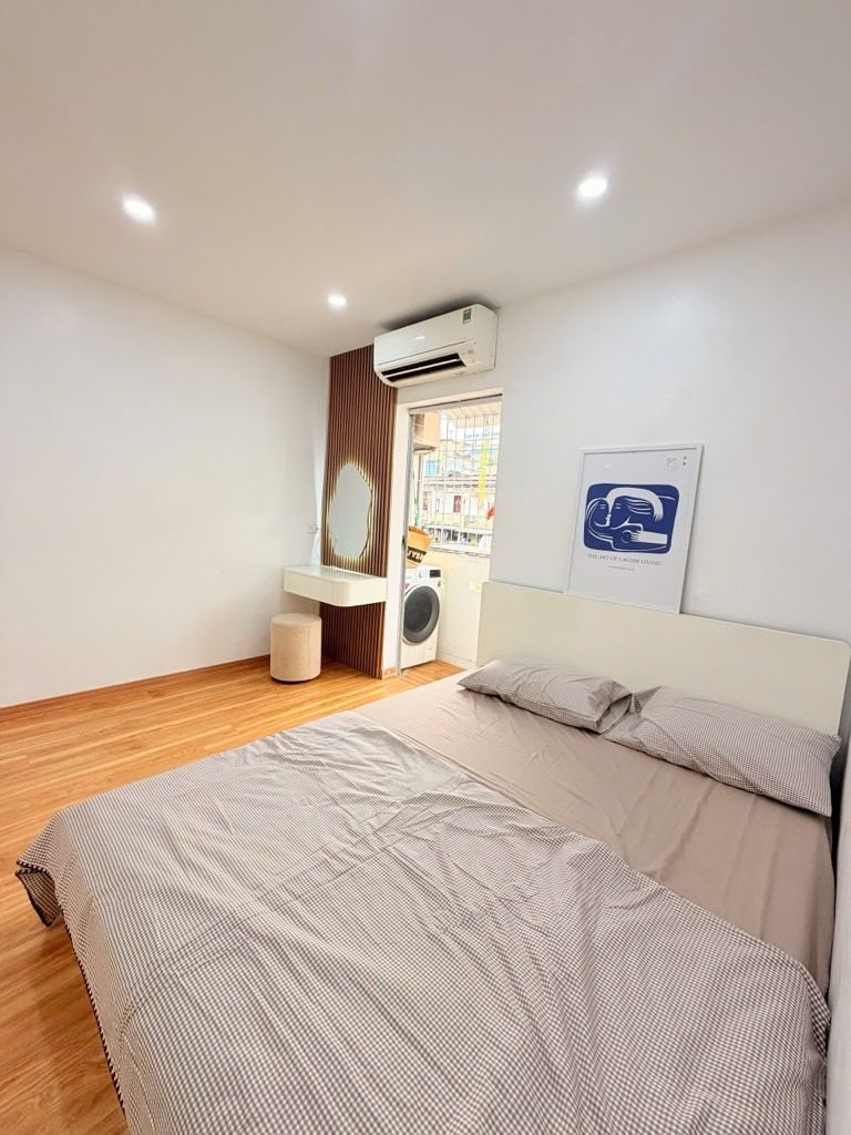 Bán nhà Bạch Mai - diện tích 65m2 1 tầng - Căn góc 2PN - giá 4,25 tỷ