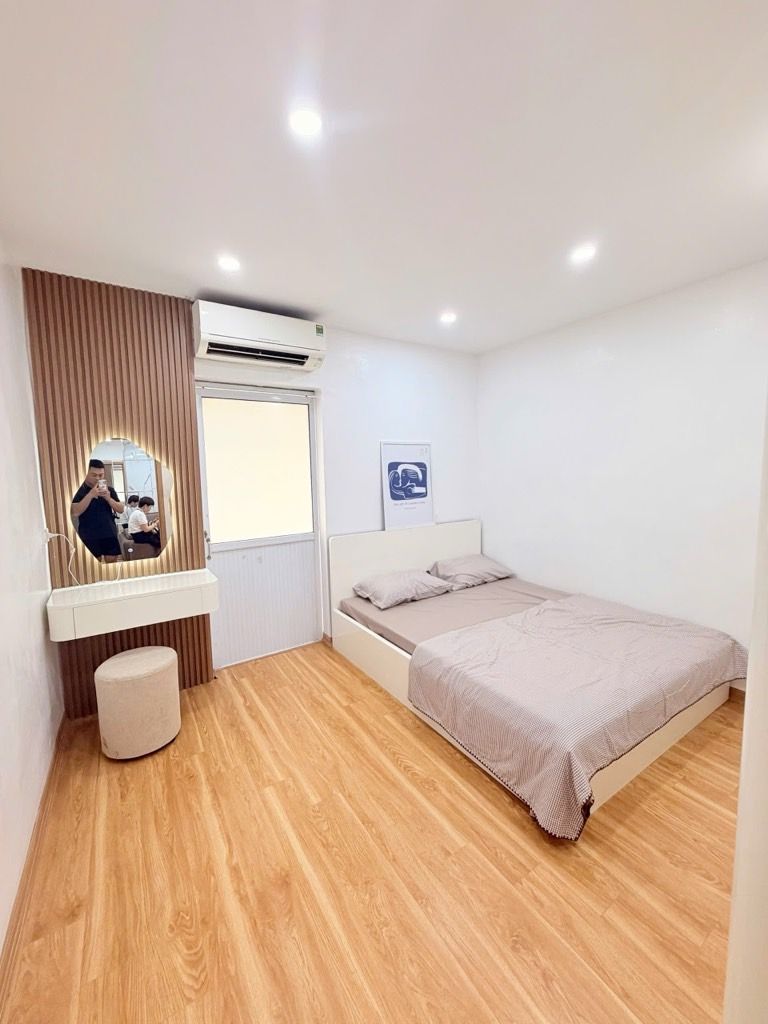 Bán nhà Bạch Mai - diện tích 65m2 1 tầng - Căn góc 2PN - giá 4,25 tỷ