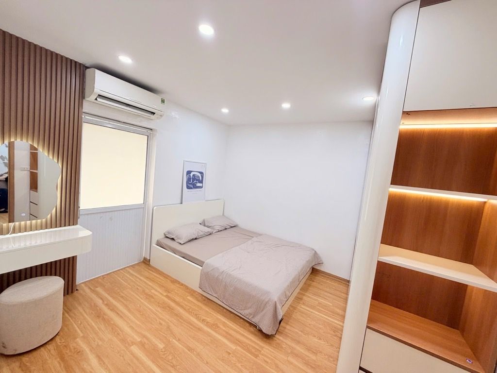 Bán nhà Bạch Mai - diện tích 65m2 1 tầng - Căn góc 2PN - giá 4,25 tỷ