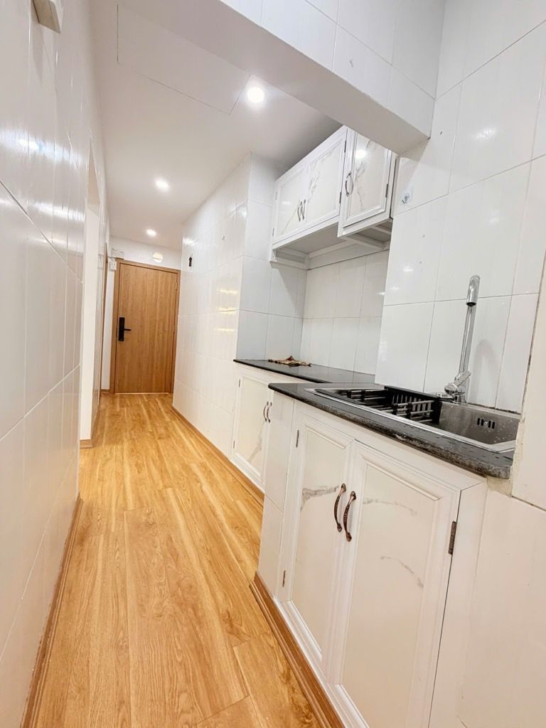 Bán nhà Bạch Mai - diện tích 65m2 1 tầng - Căn góc 2PN - giá 4,25 tỷ