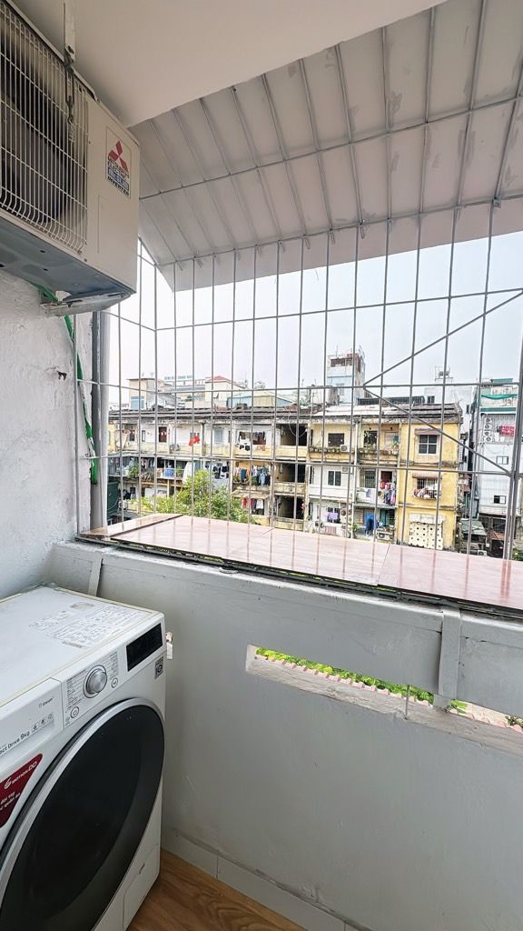 Bán nhà Bạch Mai - diện tích 65m2 1 tầng - Căn góc 2PN - giá 4,25 tỷ