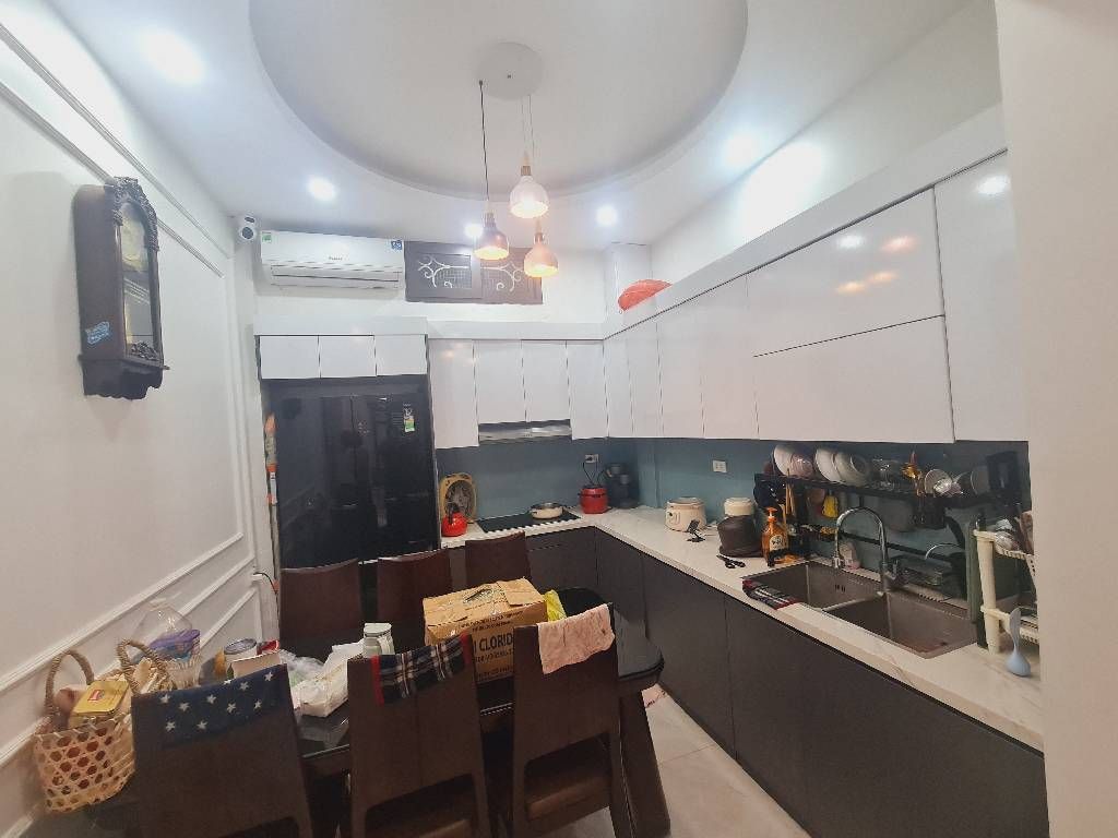 Bán nhà Thái Hà - diện tích 39,1m2 5 tầng - Ngõ rộng, thoáng - giá 13,68 tỷ