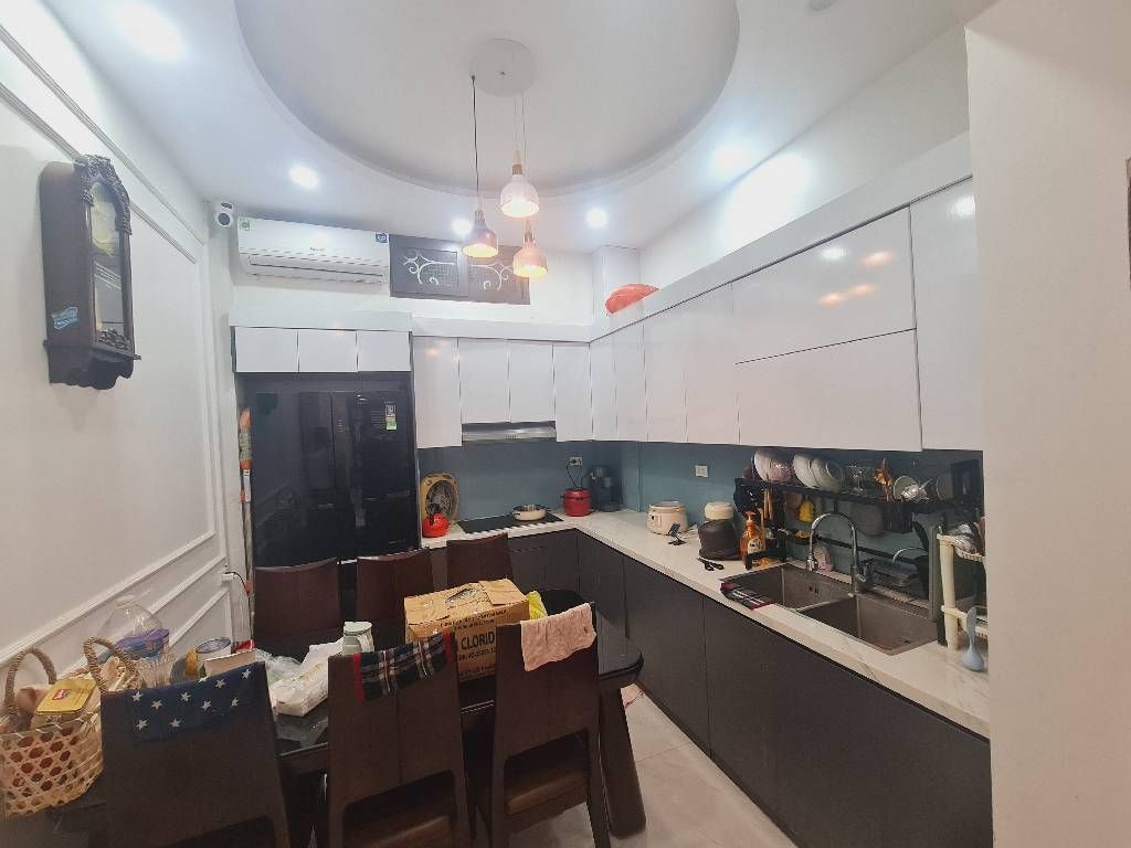 Bán nhà Thái Hà - diện tích 39,1m2 5 tầng - Ngõ rộng, thoáng - giá 13,68 tỷ