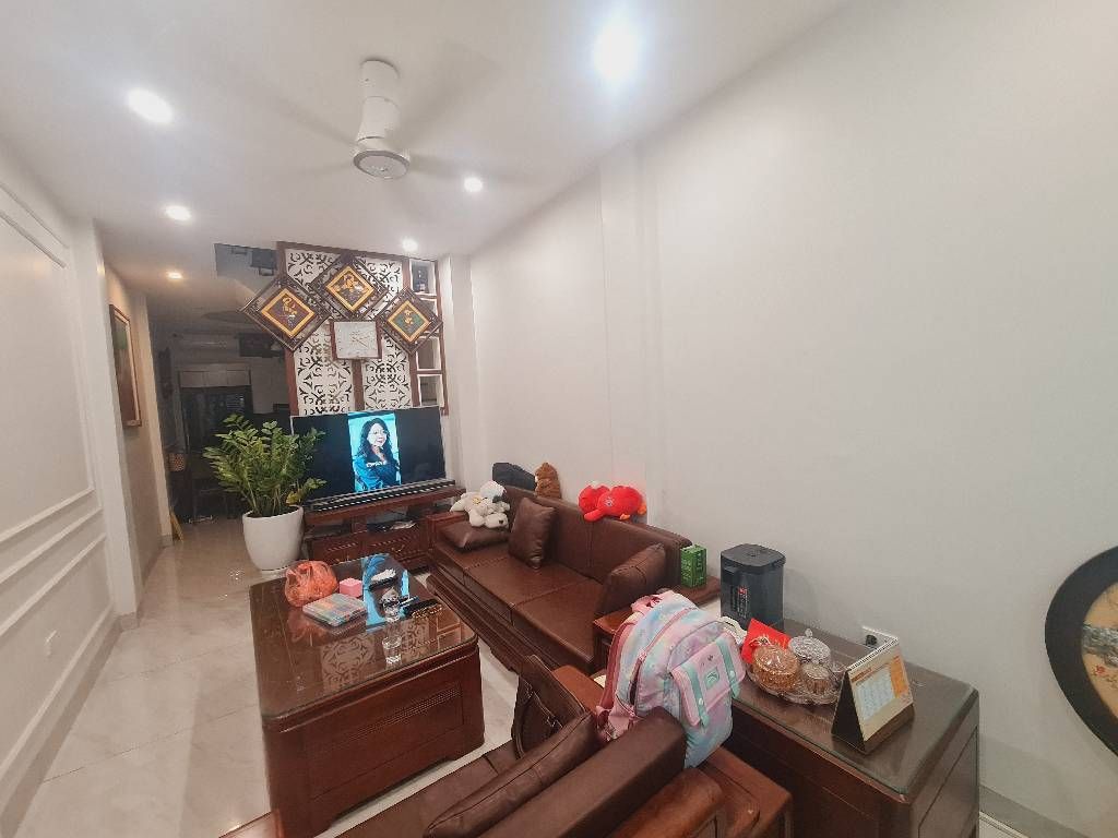 Bán nhà Thái Hà - diện tích 39,1m2 5 tầng - Ngõ rộng, thoáng - giá 13,68 tỷ