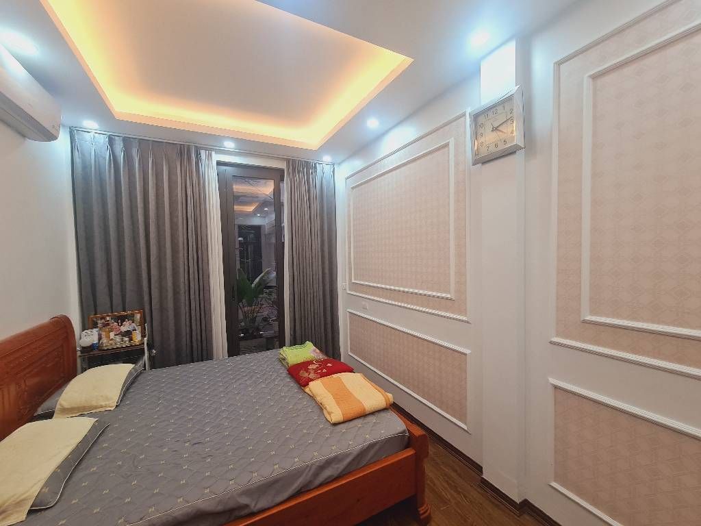 Bán nhà Thái Hà - diện tích 39,1m2 5 tầng - Ngõ rộng, thoáng - giá 13,68 tỷ