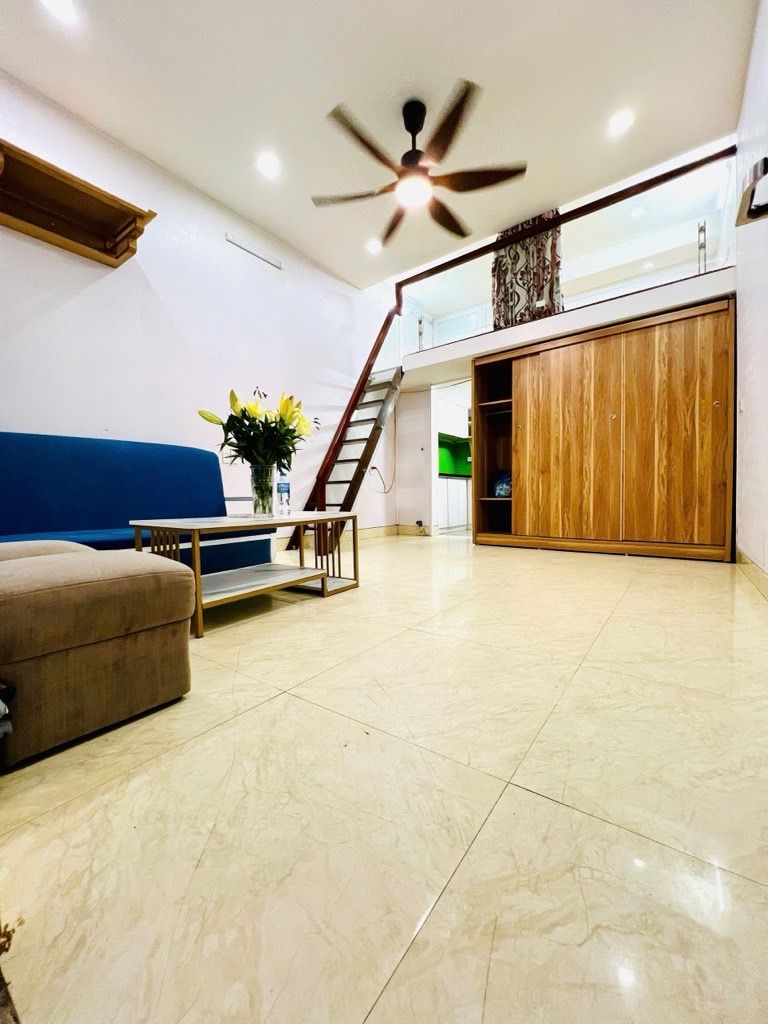 Bán nhà Nguyễn Chí Thanh - diện tích 45m2 1 tầng - Tập thể tầng 1 sau mặt phố - giá 3,25 tỷ