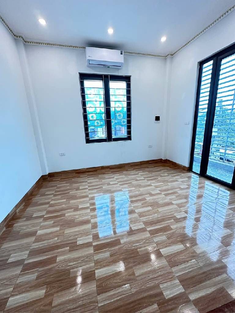 Bán nhà Đông Thiên - diện tích 45m2 3 tầng - Lô góc thoáng sáng - giá 3,3 tỷ