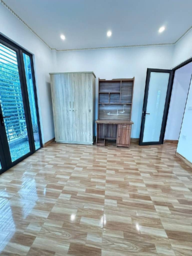 Bán nhà Đông Thiên - diện tích 45m2 3 tầng - Lô góc thoáng sáng - giá 3,3 tỷ