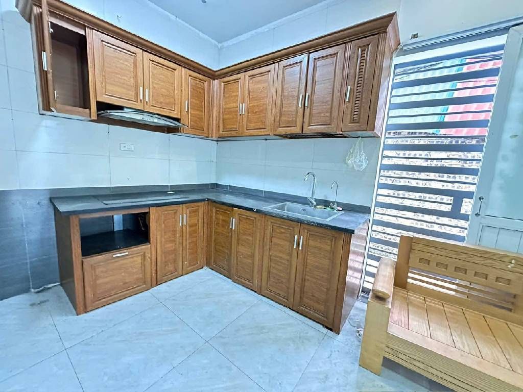 Bán nhà Đông Thiên - diện tích 45m2 3 tầng - Lô góc thoáng sáng - giá 3,3 tỷ