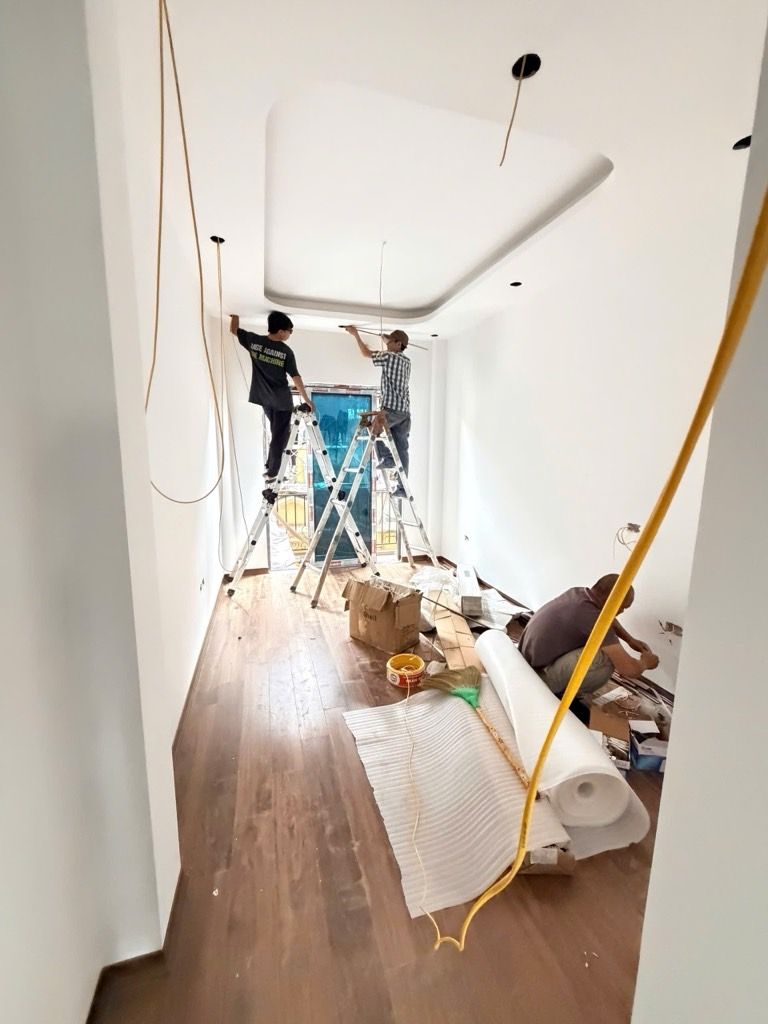 Bán nhà Khương Trung - diện tích 32m2 5 tầng - Nhà mới thang máy nhập khẩu - giá 0 tỷ