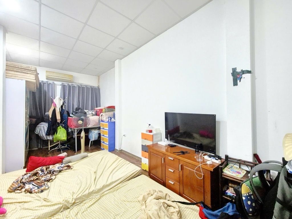 Bán nhà Trường Chinh - diện tích 27.4m2 2 tầng - Nhà mặt ngõ kinh doanh sầm uất - giá 10,6 tỷ