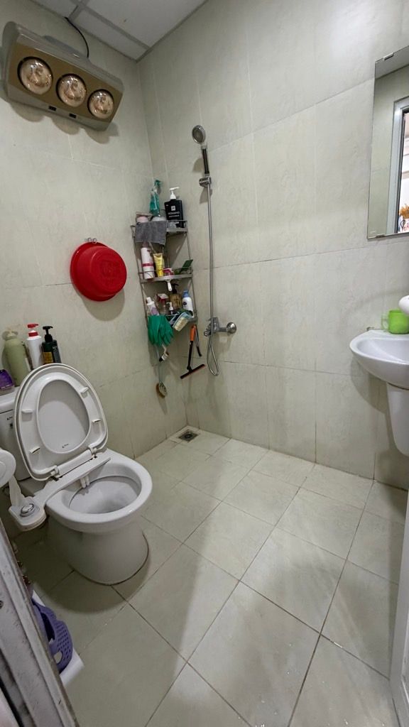 Bán nhà Tam Trinh - diện tích 63.9m2 31 tầng - Nhà 2 ngủ 2WC, tặng full nội thất - giá 5,4 tỷ