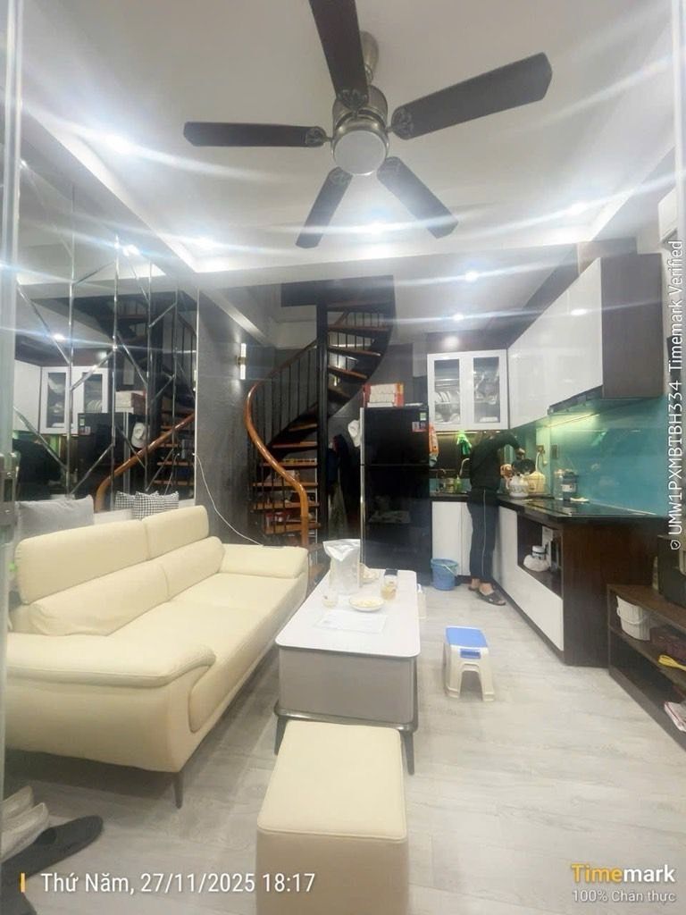 Bán nhà Tây Sơn - diện tích 15,4m2 4 tầng - ô tô đỗ cổng - giá 6,8 tỷ