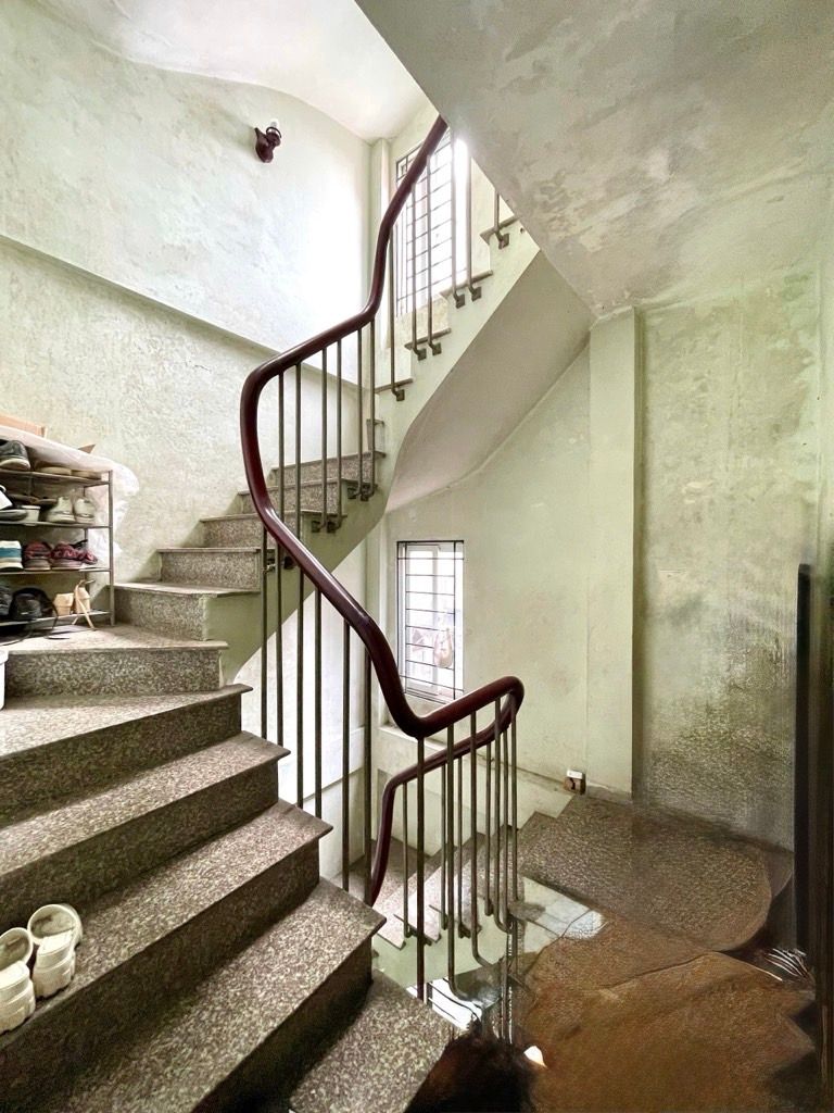 Bán nhà Trung Tả - diện tích 52m2 6 tầng - Nhà dân xây chắc chắn, vừa ở vừa kinh doanh - giá 9 tỷ