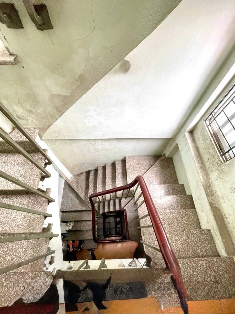 Bán nhà Trung Tả - diện tích 52m2 6 tầng - Nhà dân xây chắc chắn, vừa ở vừa kinh doanh - giá 9 tỷ