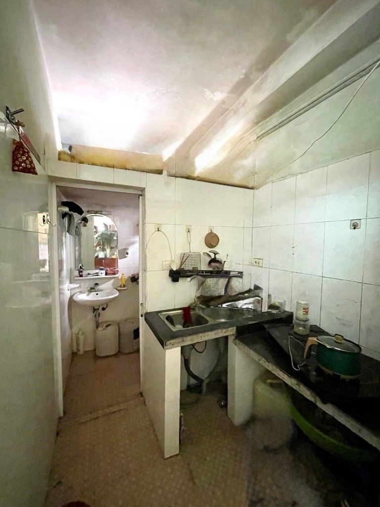 Bán nhà Trung Tả - diện tích 52m2 6 tầng - Nhà dân xây chắc chắn, vừa ở vừa kinh doanh - giá 9 tỷ