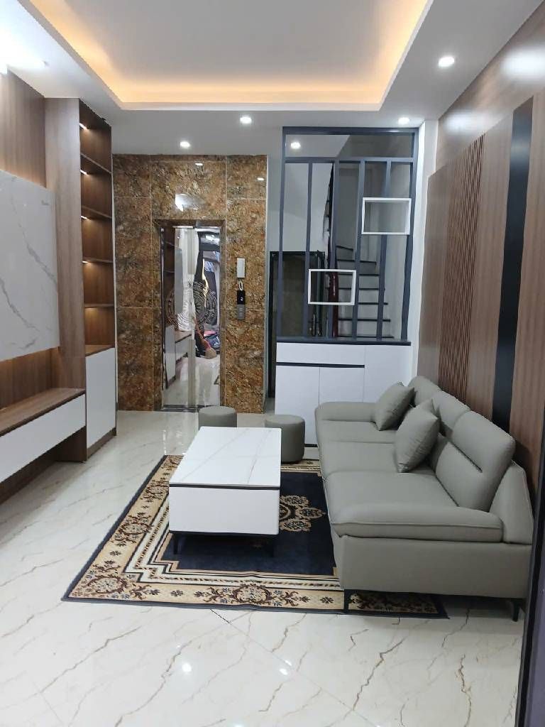 Bán nhà Định Công Hạ - diện tích 30m2 6 tầng - ô tô đỗ cửa - giá 9,68 tỷ