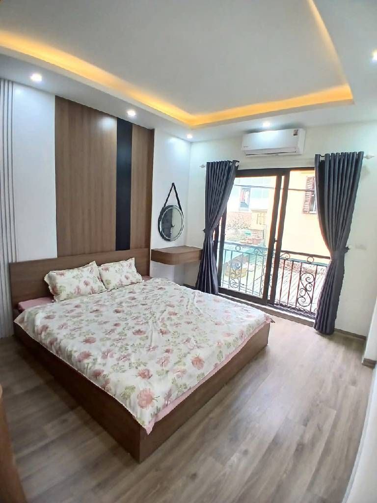 Bán nhà Định Công Hạ - diện tích 30m2 6 tầng - ô tô đỗ cửa - giá 9,68 tỷ