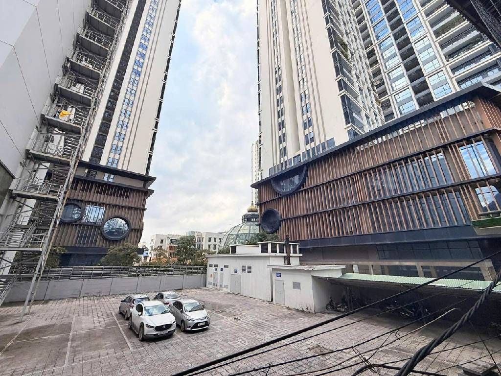 Bán nhà Kim Ngưu - diện tích 27m2 2 tầng - Tập Thể Bộ Công Thương - giá 3,6 tỷ